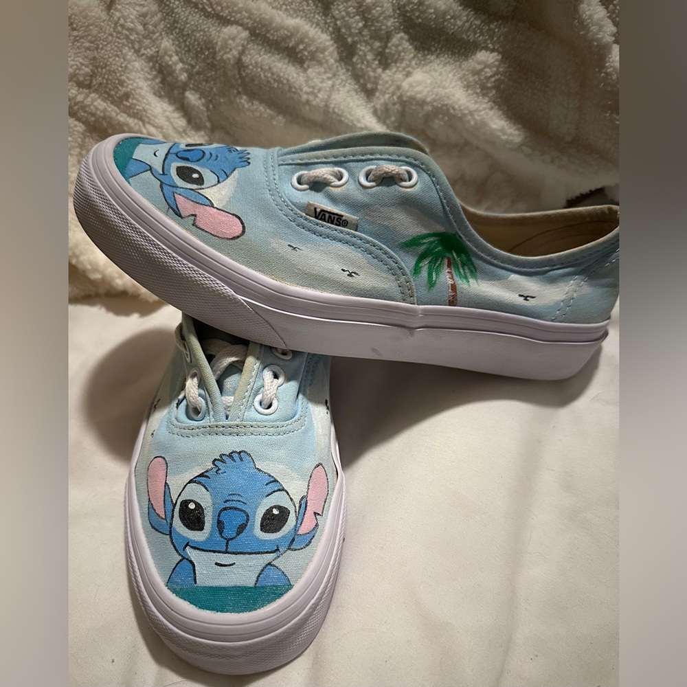 HAND PAINTED VANS FEATURING DISNEYS STITCH Sz7.5 OHANA BLUE HAWAIIAN BREEZES
